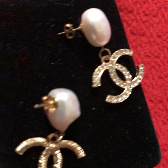 Akoya sea Pearl earrings - Picture 12 of 16